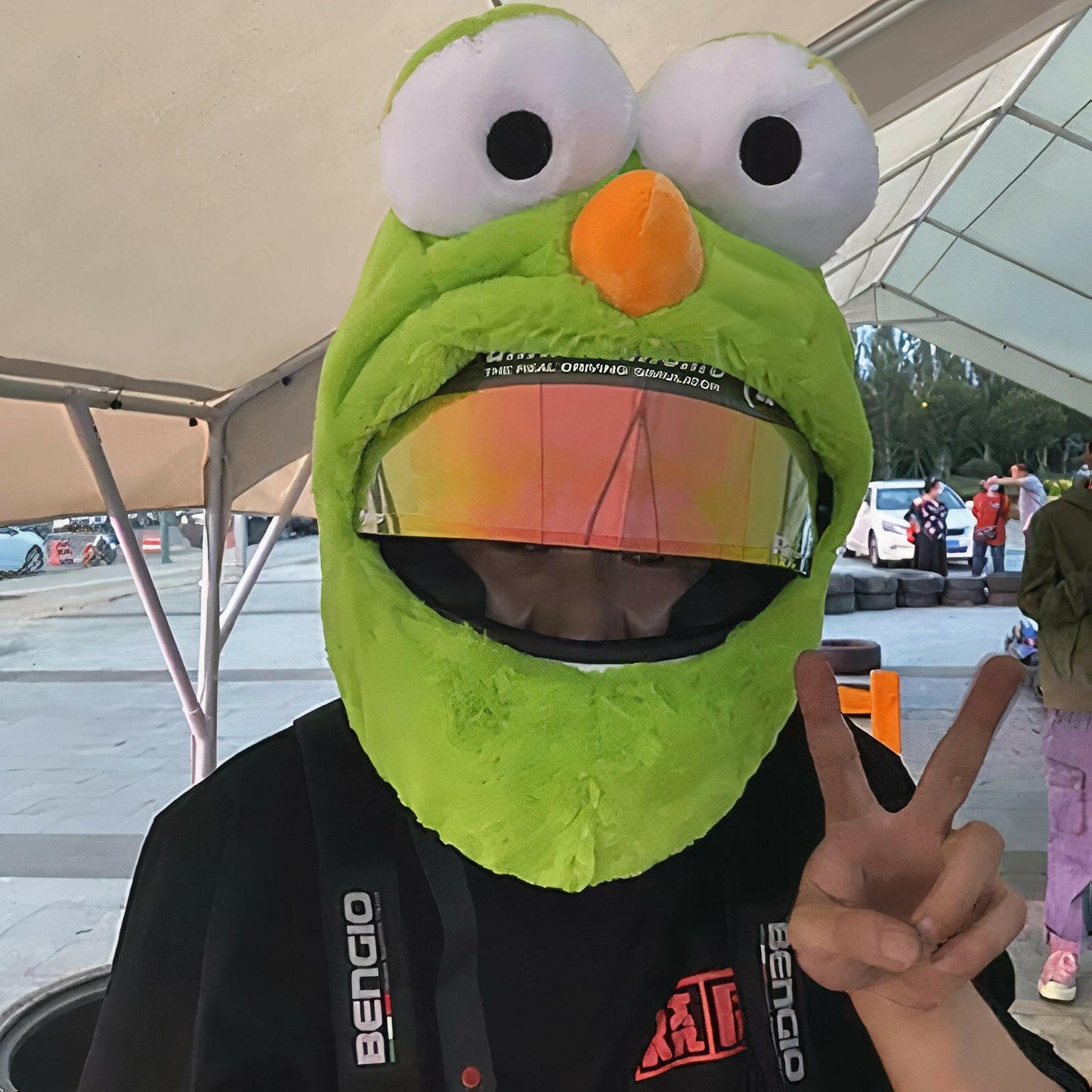 🟩 Funny helmet cover - Light Green Elmo - Helmetcoverstore